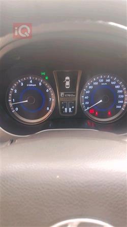 هيونداي أزيرا